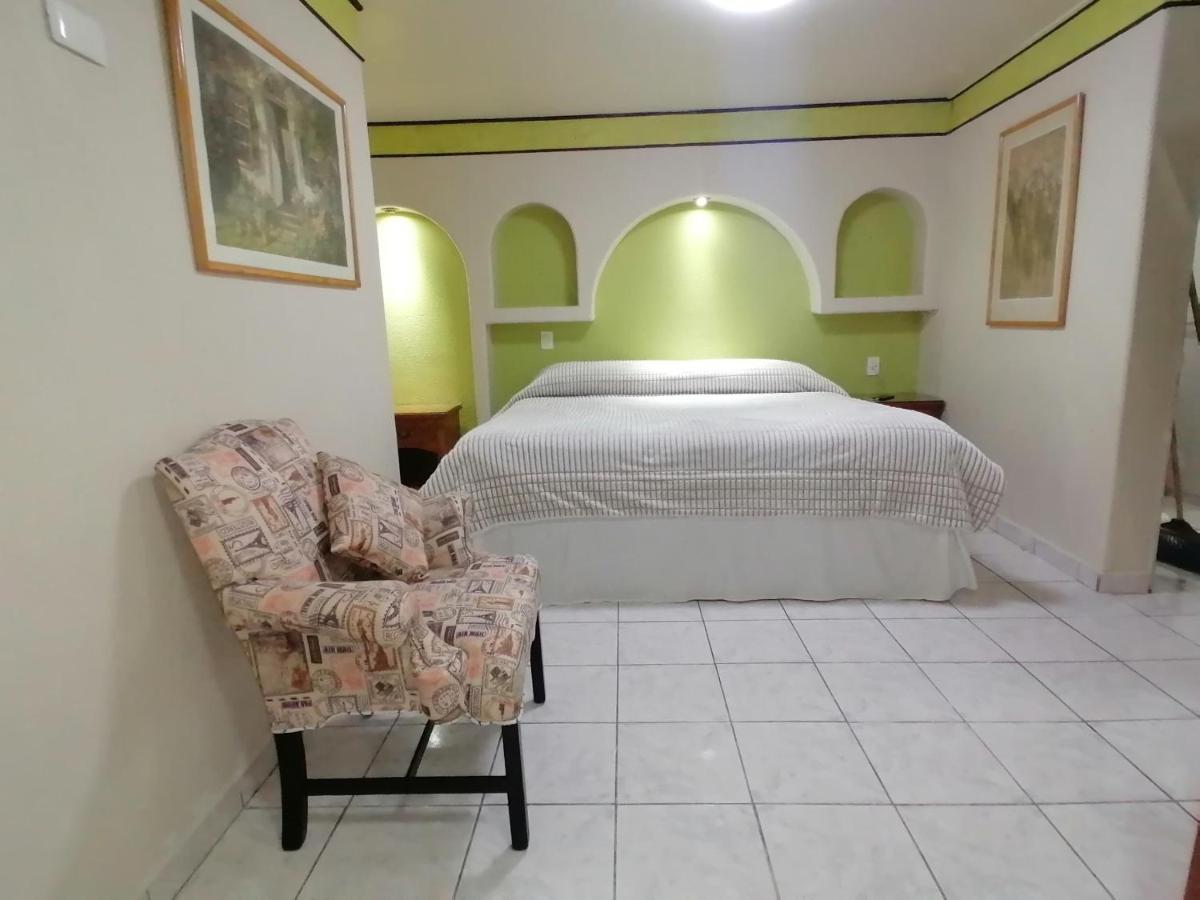 Hotel Baeza Delicias Exterior photo